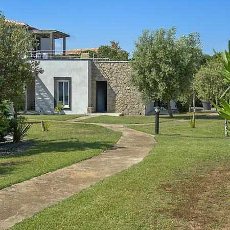 Lecci With Outdoor Pool * Porto-Vecchio (Corsica)